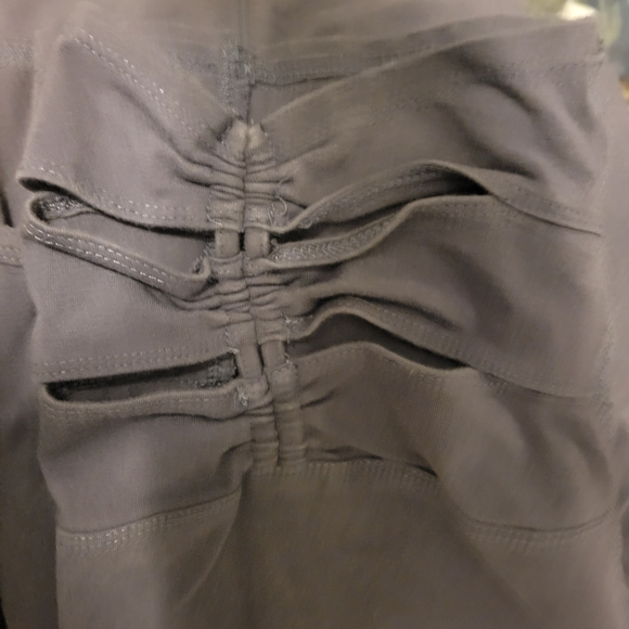 Intro. Gray Leggings - Picture 2 of 4